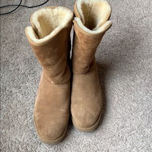 Like New Michelle Uggs